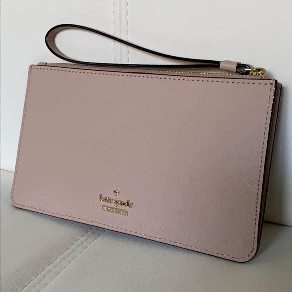 Mint condition Kate Spade Wristlet